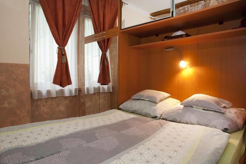 Margit Apartment Budapest Esterno foto