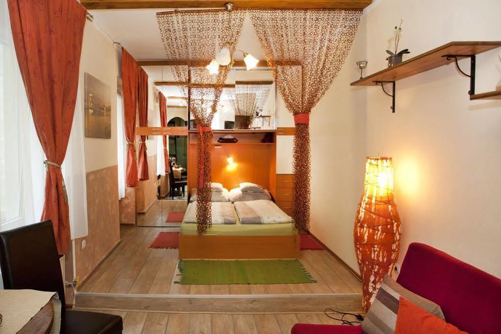 Margit Apartment Budapest Esterno foto